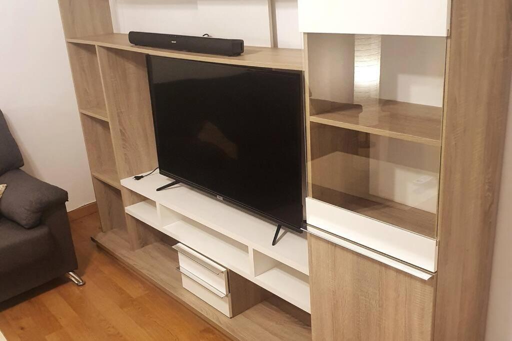 4F, Aire Acondic, 80M2, 2 Dormitorios, 4 Huespedes, Wifi Gratis La Línea de la Concepción エクステリア 写真